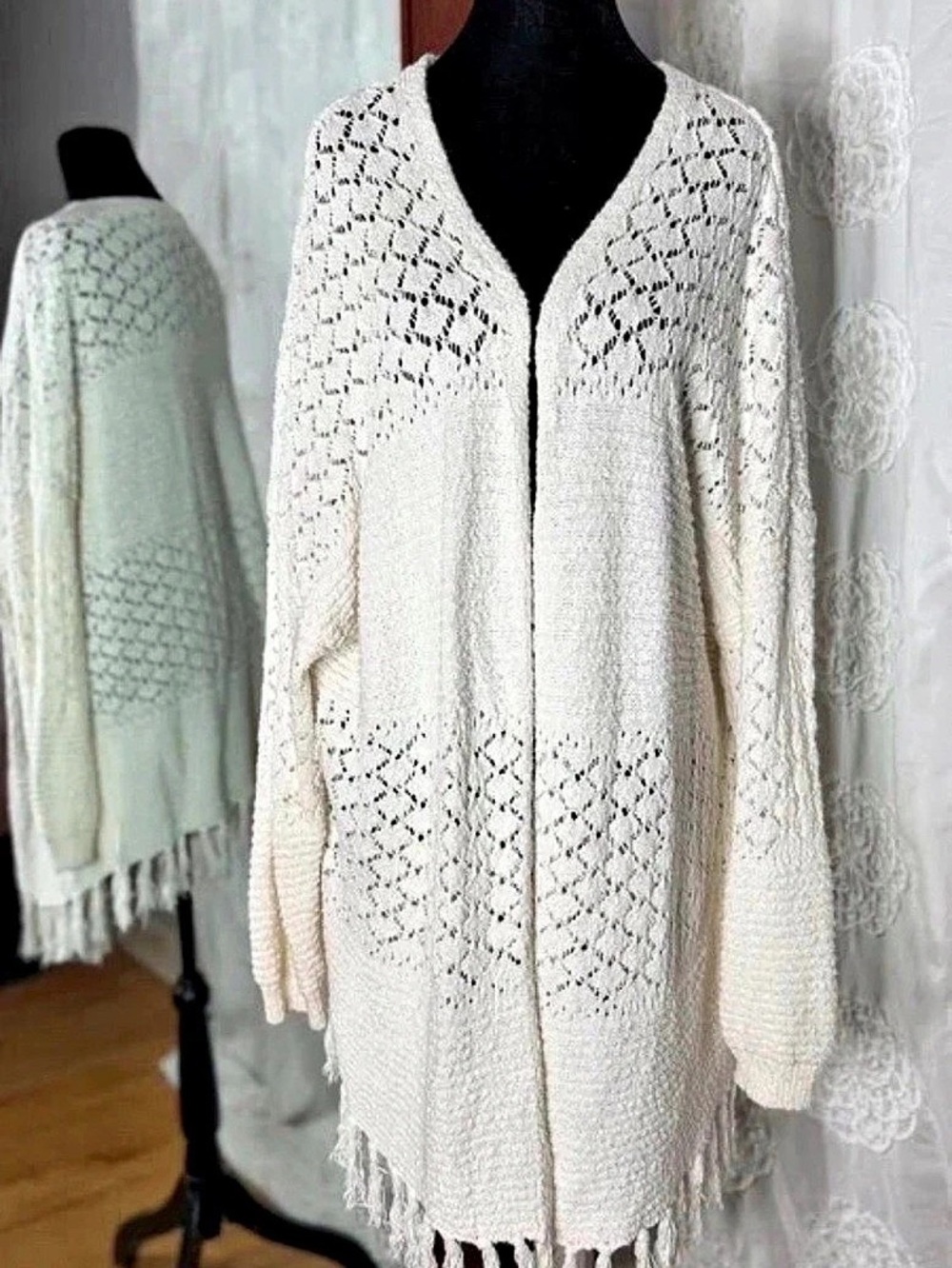 Cupcake Clothing Ltd Open Front Fringe Cardigan in White XL